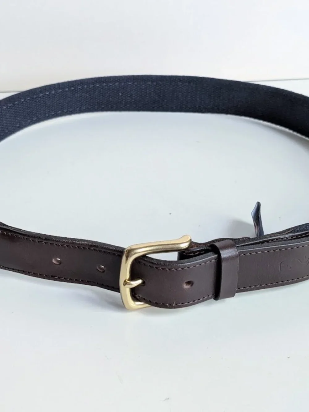 One* Vineyard Vines Multi Color Belt with Brown Leather Trim Size:32 NWOT